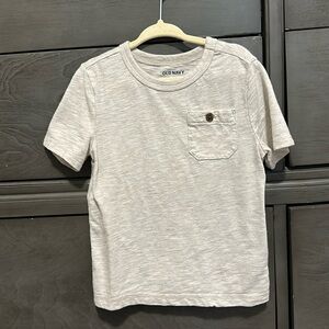 Old Navy off white pocket tee